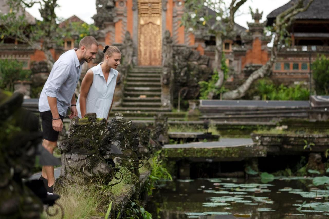 乌布 阿迪瓦娜苏维塔-Chse认证酒店 外观 照片 Visitors at the Pura Ulun Danu Batur
