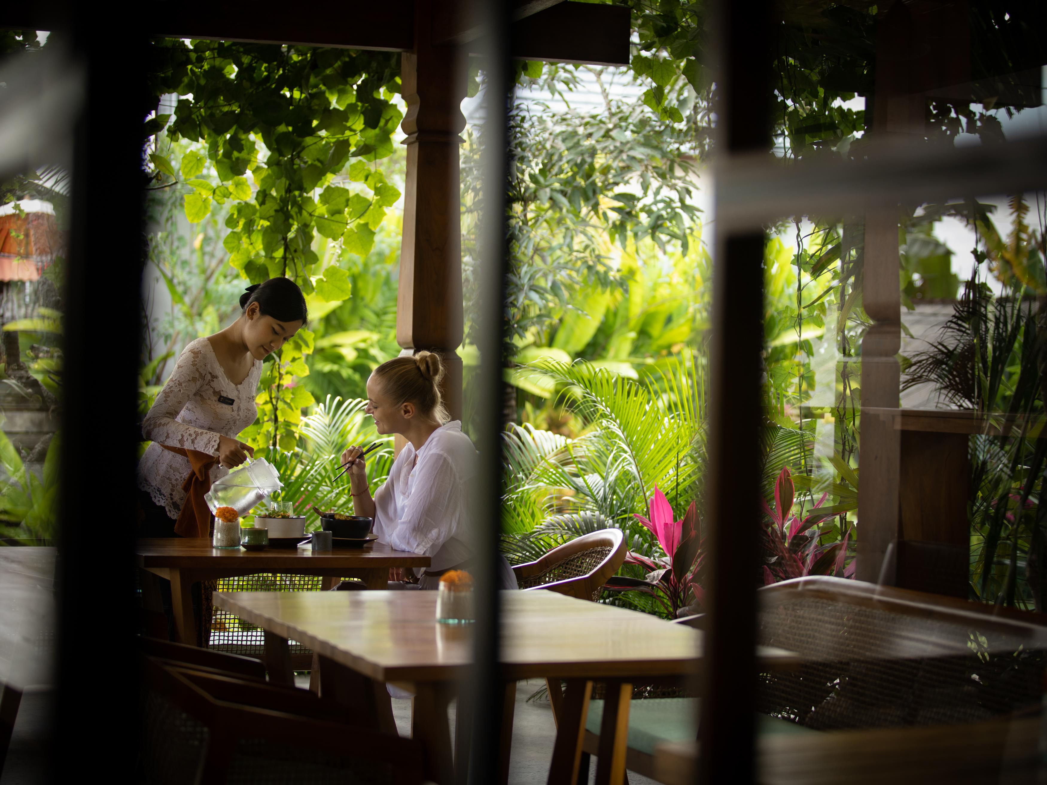 乌布 阿迪瓦娜苏维塔-Chse认证酒店 外观 照片 A spa at the Four Seasons Resort, Koh Samui, Thailand