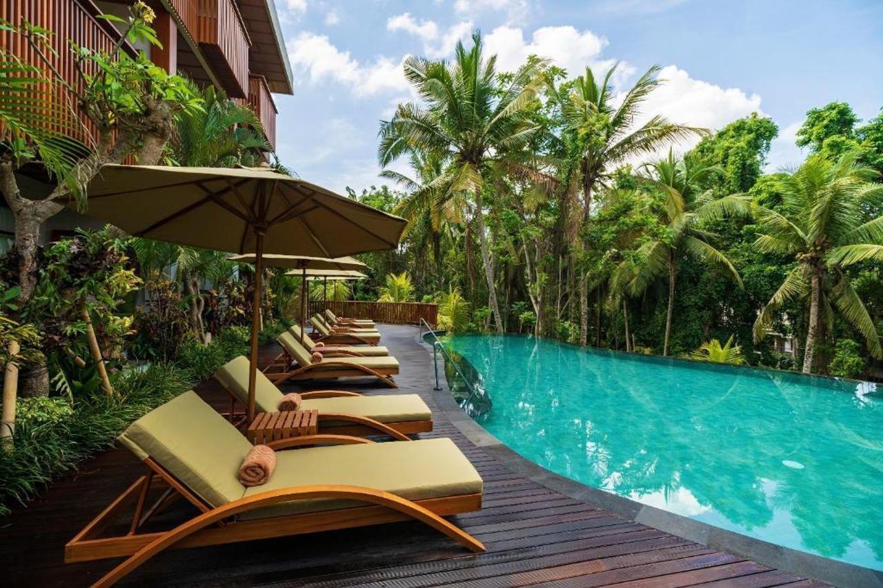 乌布 阿迪瓦娜苏维塔-Chse认证酒店 外观 照片 The swimming pool at the hotel